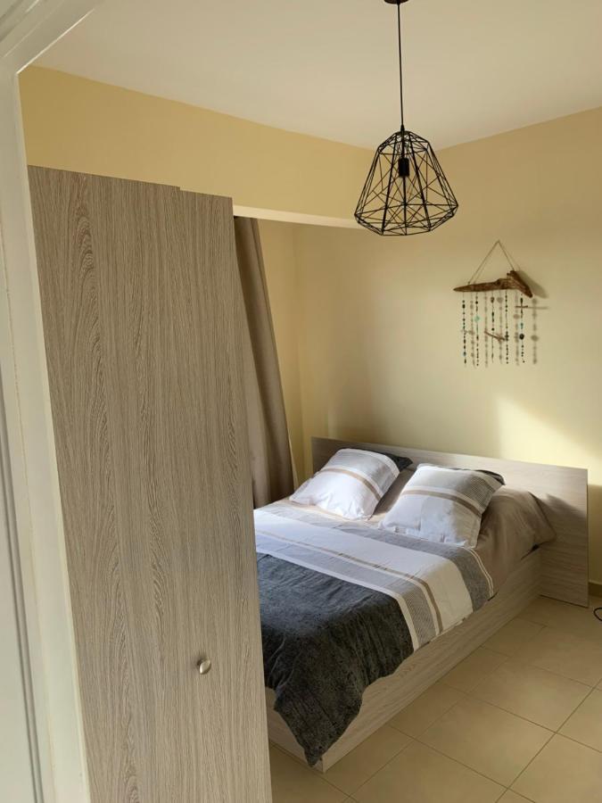 Modern Apartment Close To Flic En Flac Beach Buitenkant foto